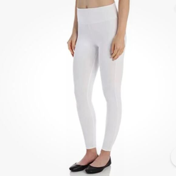 SPANX Assets by Sara Blakely Structured Leggings - Denim Look Crop. Ivory. Small - Picture 2 of 10